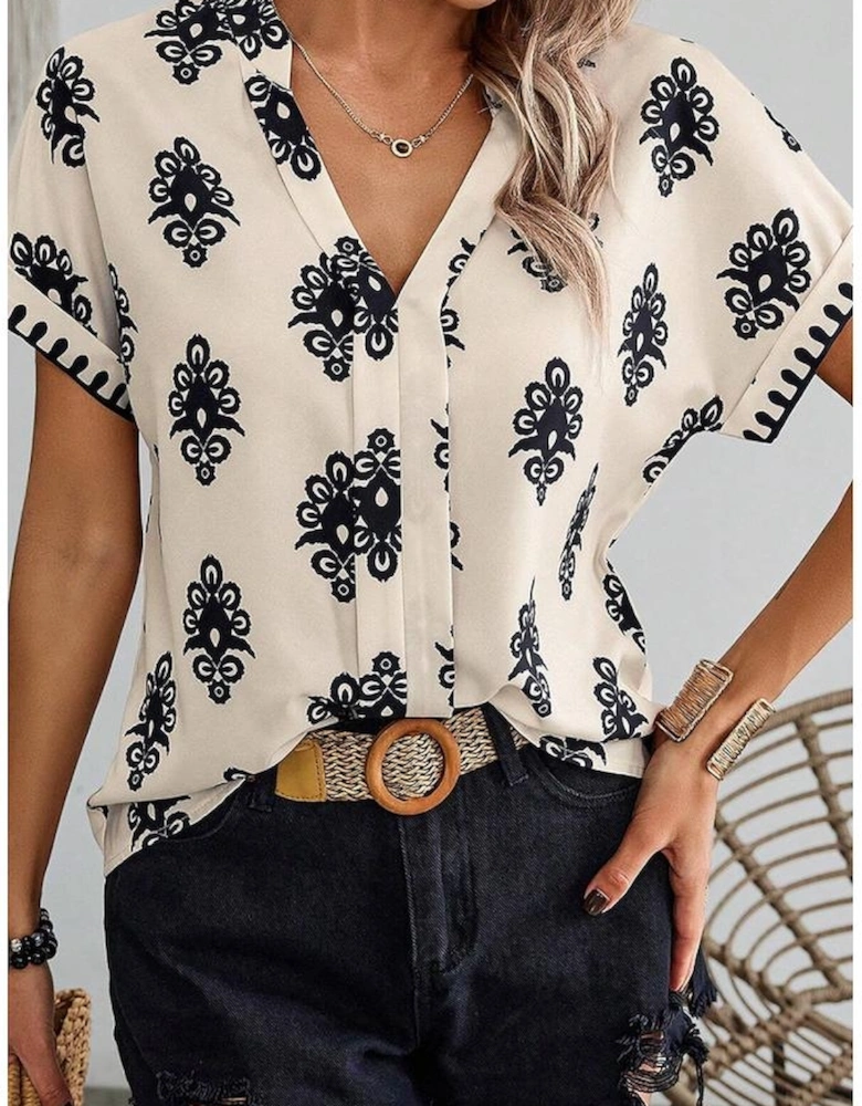 Black Geometric Print Short Sleeve V Neck Blouse