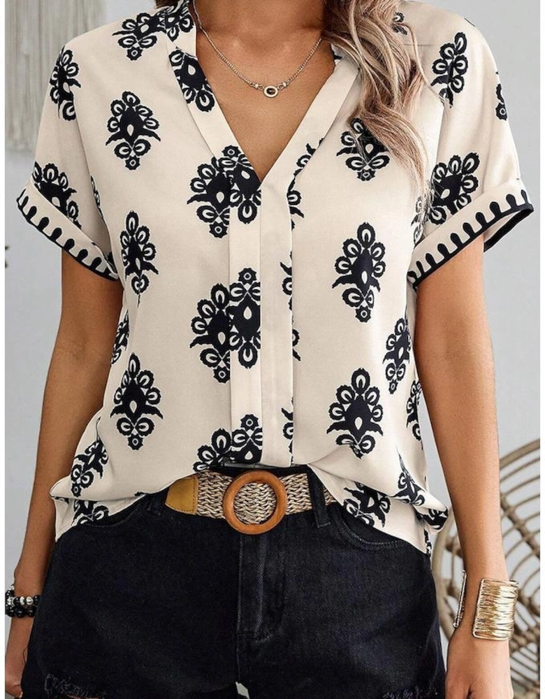 Black Geometric Print Short Sleeve V Neck Blouse
