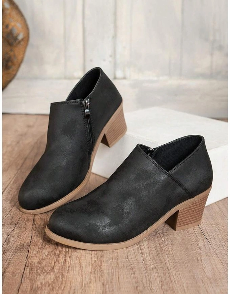 Black Tulip Opening Suede Ankle Boots