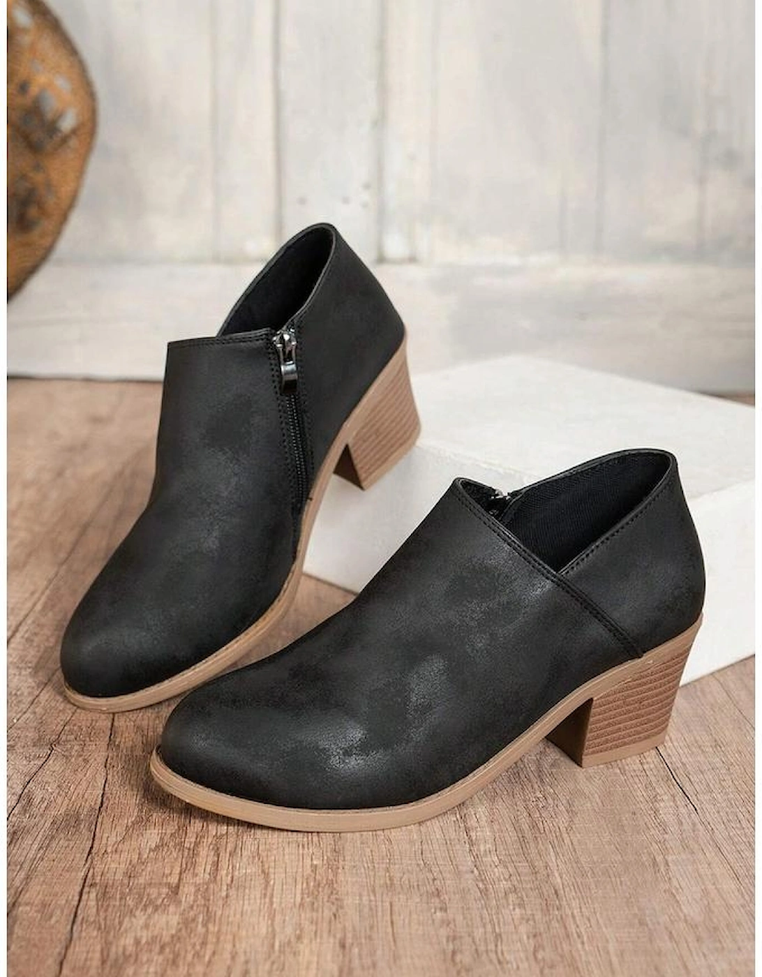 Black Tulip Opening Suede Ankle Boots