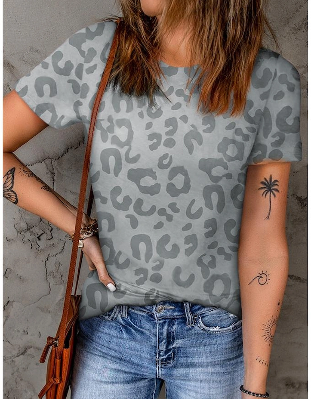 Azura Exchange Leopard Print Crew Neck T Shirt