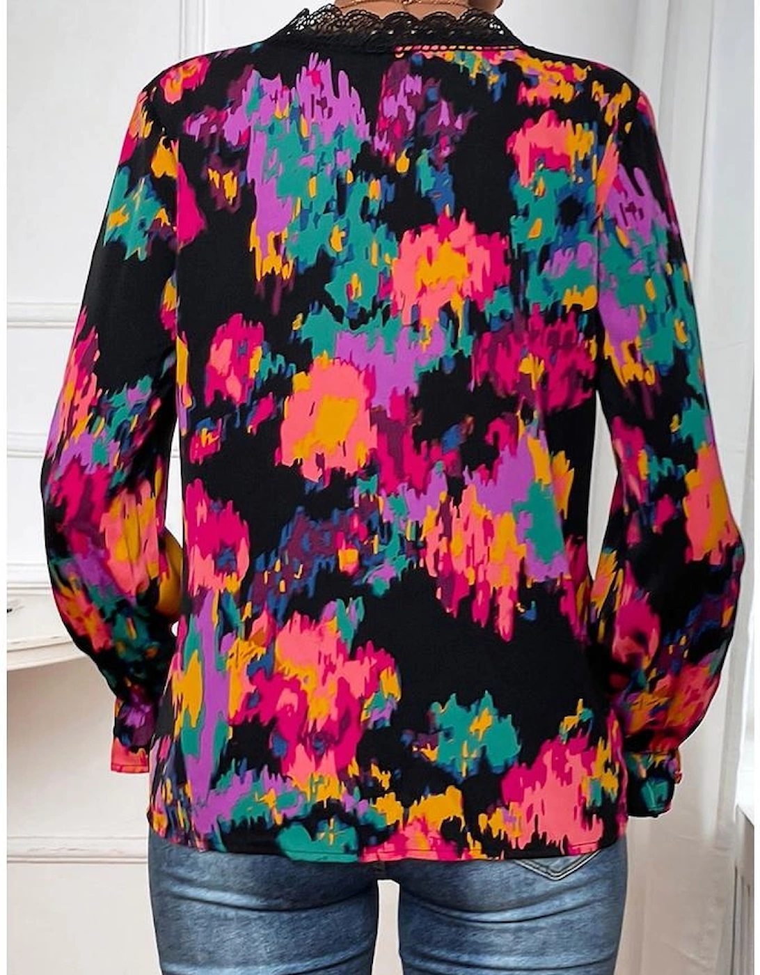 Azura Exchange Black Abstract Printed Flounce Sleeve Lace V-Neck Blouse