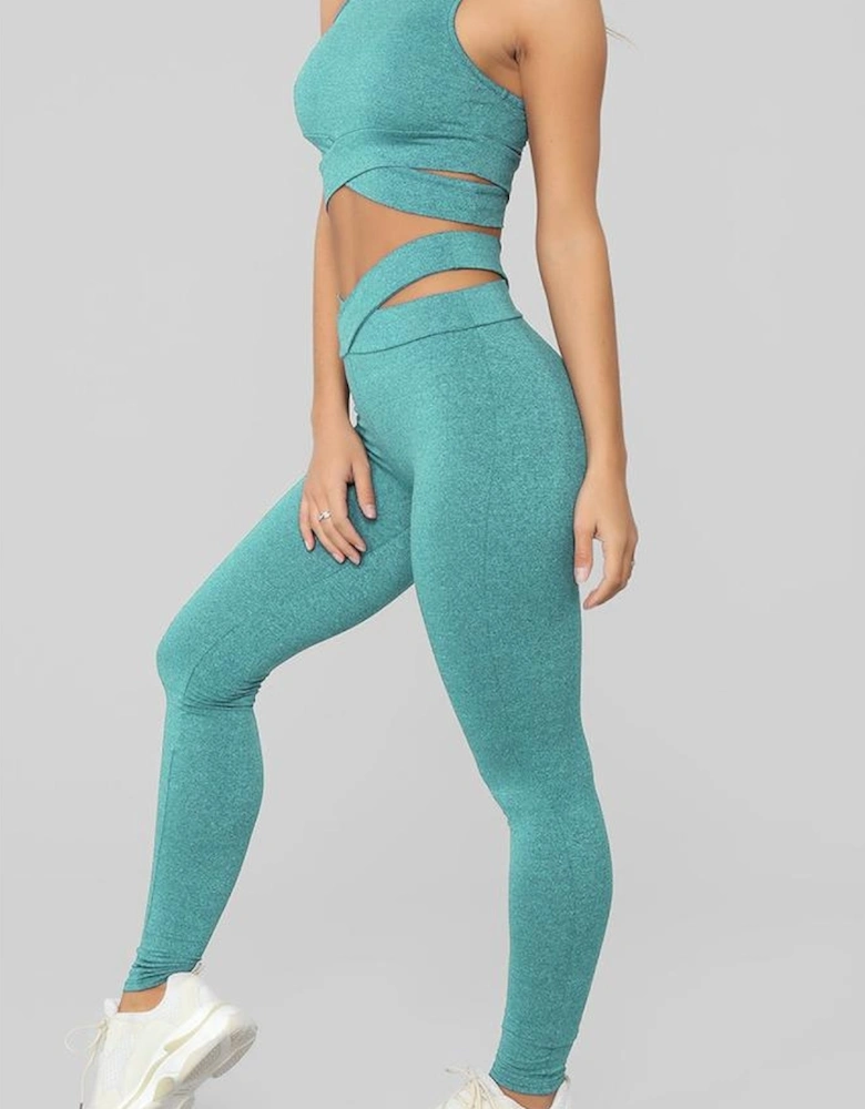 Azura Exchange Green Crisscross Sports Bra and Leggings Set