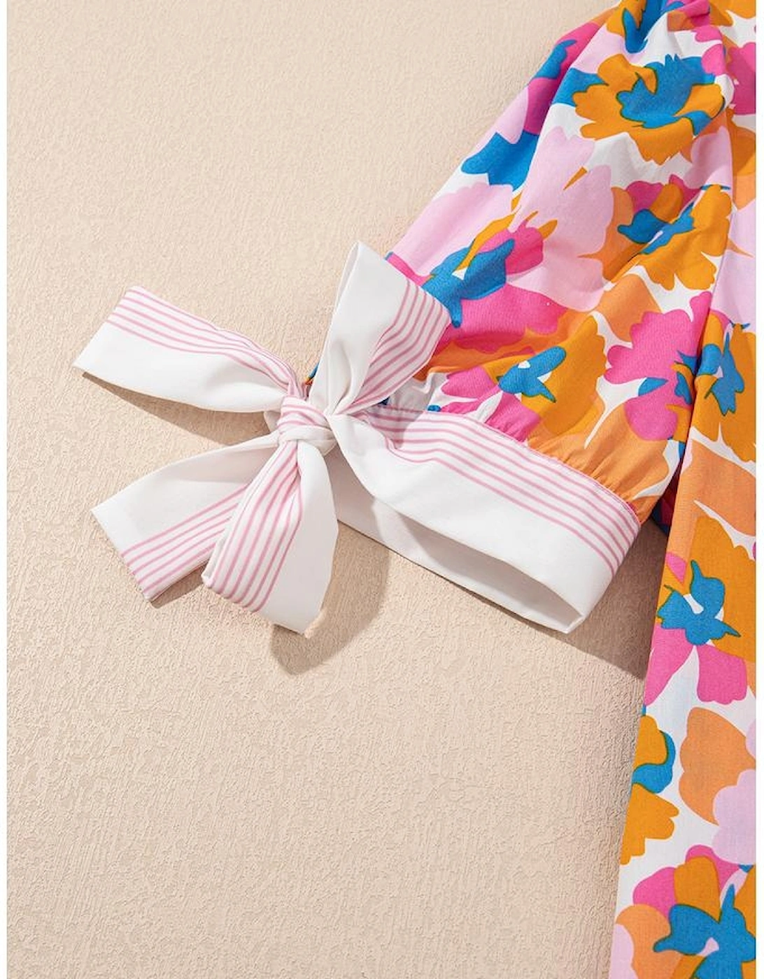 White Floral Colorblock Striped Edge V Neck Knotted Short Sleeve Blouse