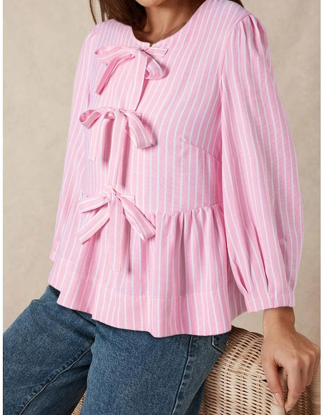 Pink Stripe Bowknot Front Crew Neck Puff Sleeve Blouse