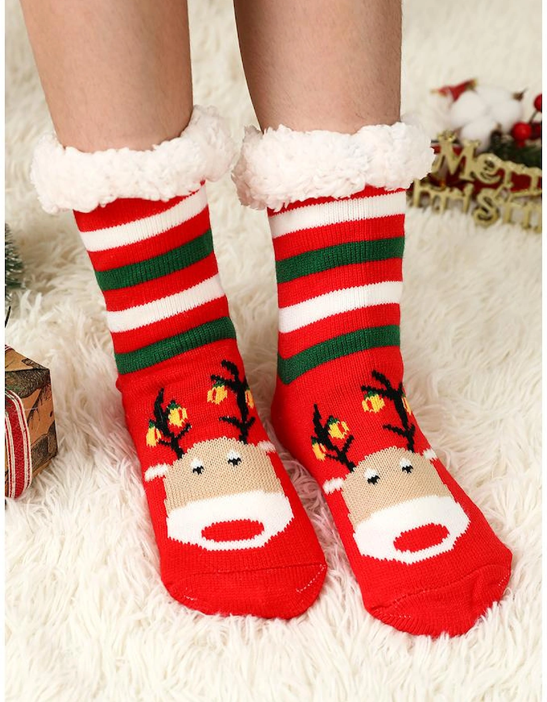 Azura Exchange Fiery Red Christmas Cartoon Pattern Woolen Knit Socks