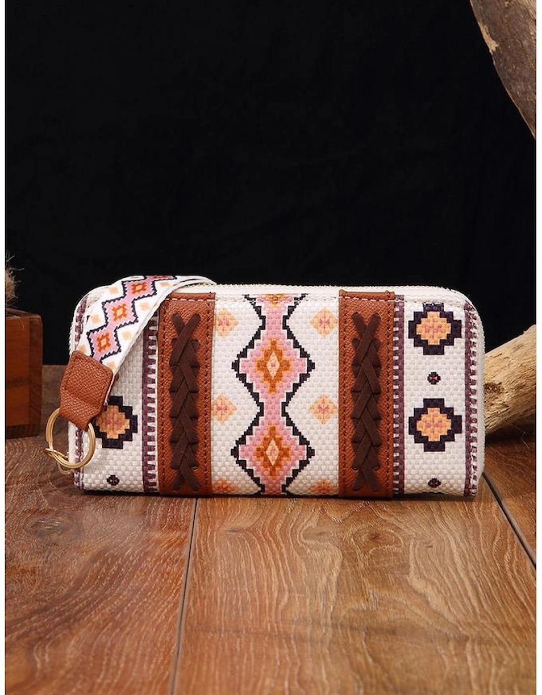 White Western Aztec Print PU Leather Wristlet Wallet