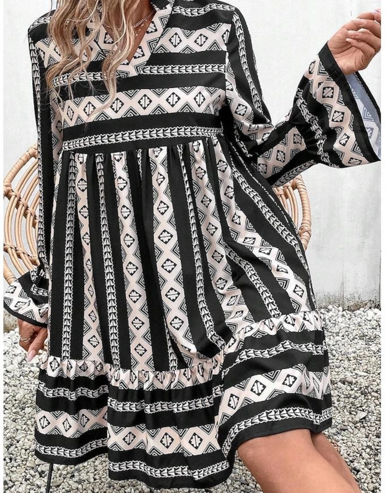Black Boho Geometric Printed Flared Long Sleeve Mini Dress