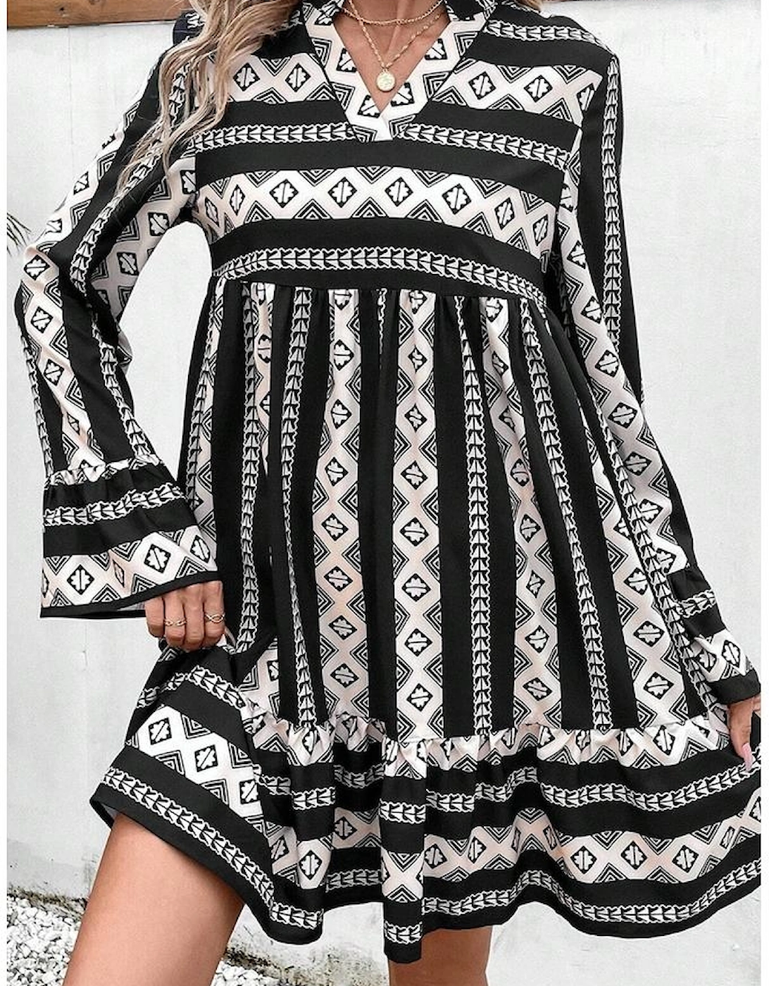 Black Boho Geometric Printed Flared Long Sleeve Mini Dress