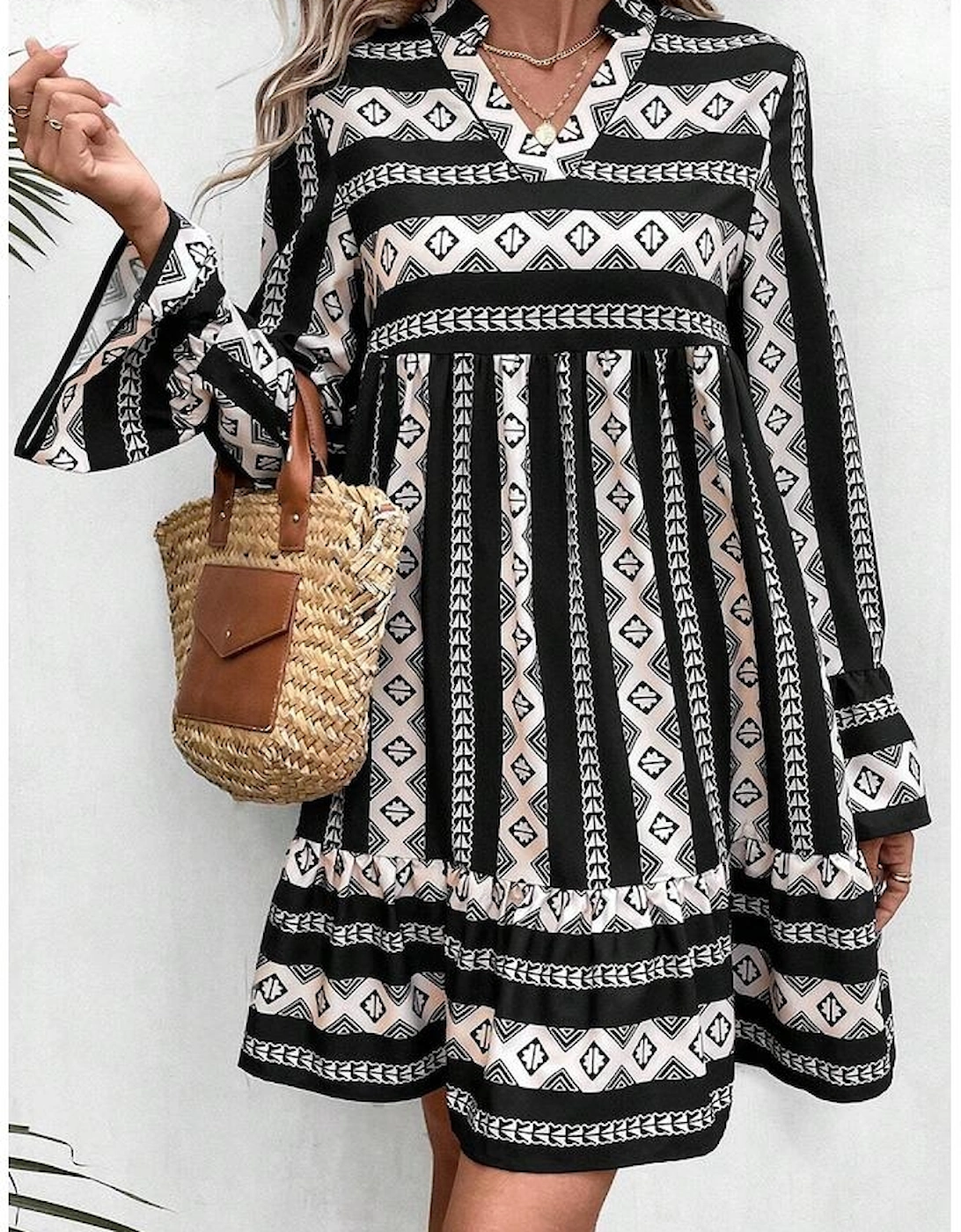 Black Boho Geometric Printed Flared Long Sleeve Mini Dress