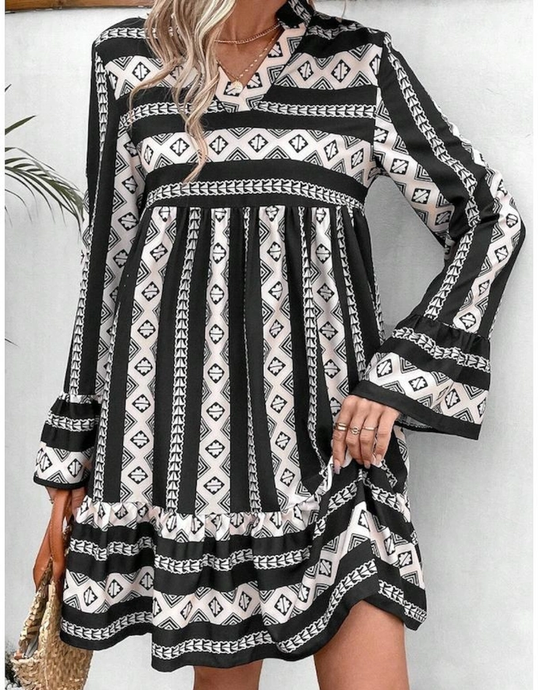 Black Boho Geometric Printed Flared Long Sleeve Mini Dress