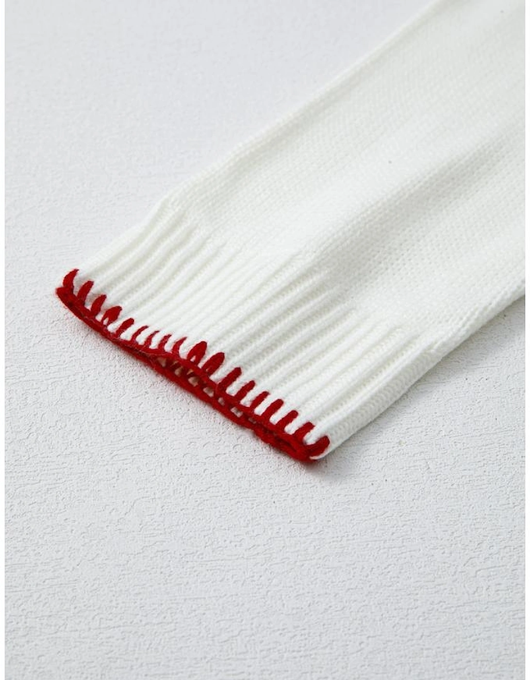 White Bow Pattern Contrast Trim Christmas Loose Graphic Sweater