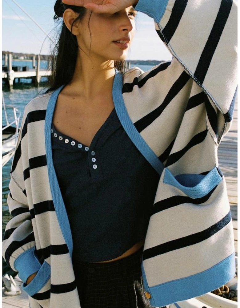 White Colorblock Drop Shoulder Buttoned Loose Cardigan