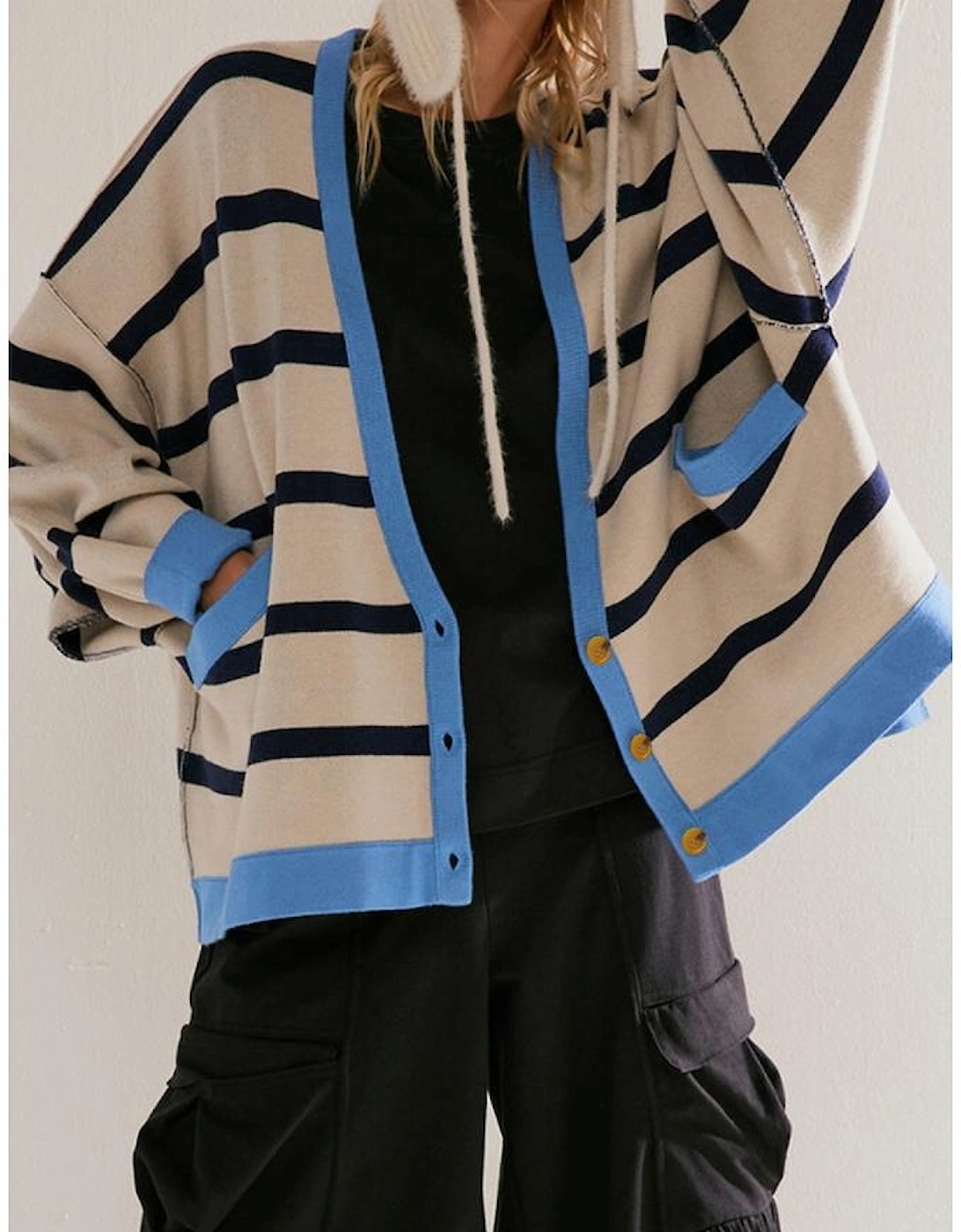 White Colorblock Drop Shoulder Buttoned Loose Cardigan