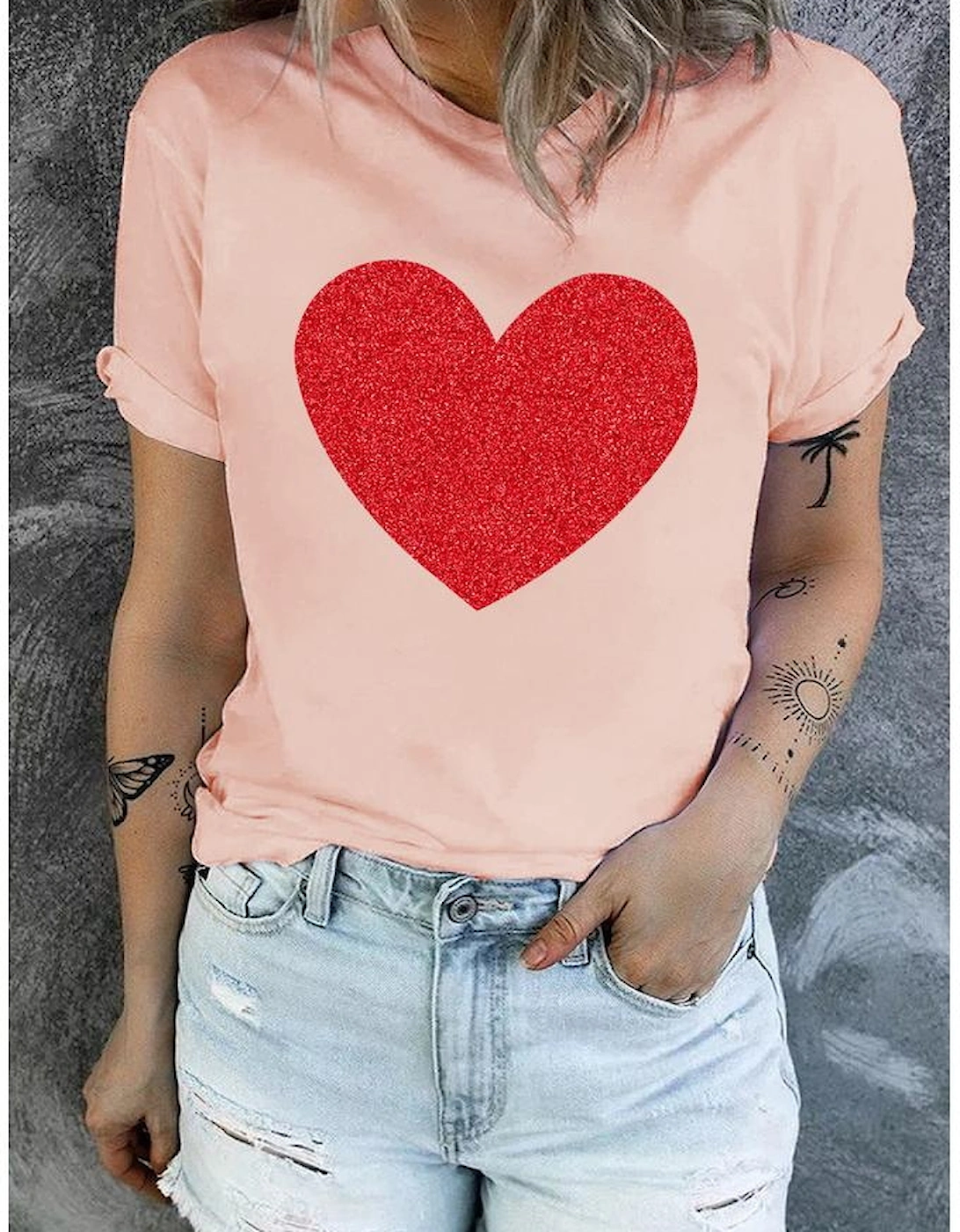 Azura Exchange Heart Graphic Tee