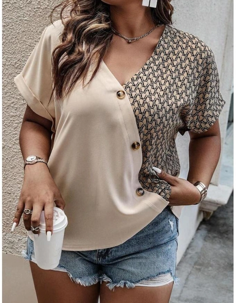 Oatmeal Contrast Geometric Print Patchwork V Neck Short Sleeve Plus Size Top
