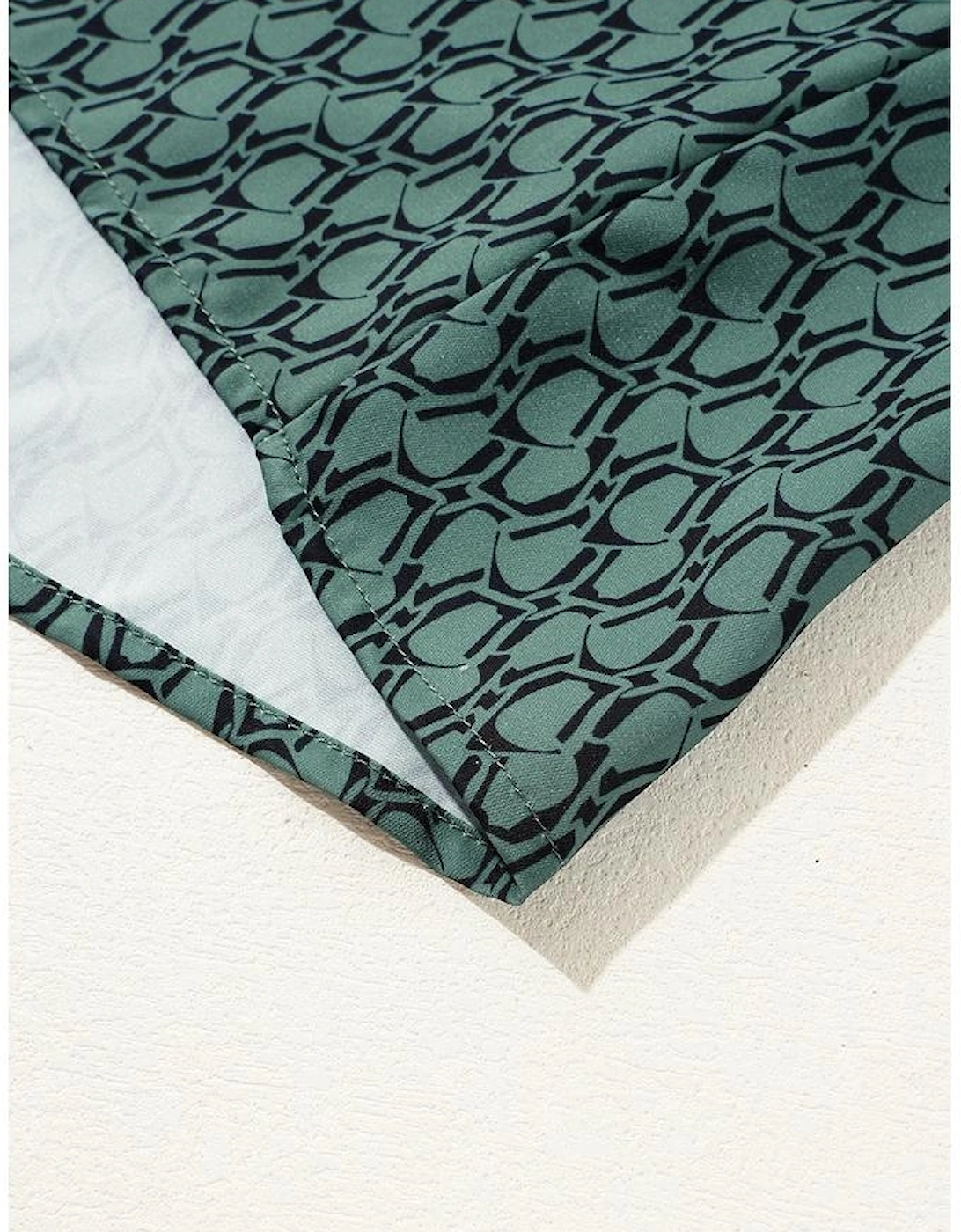 Green Geometric Print Notched Neck Puff Sleeve Blouse