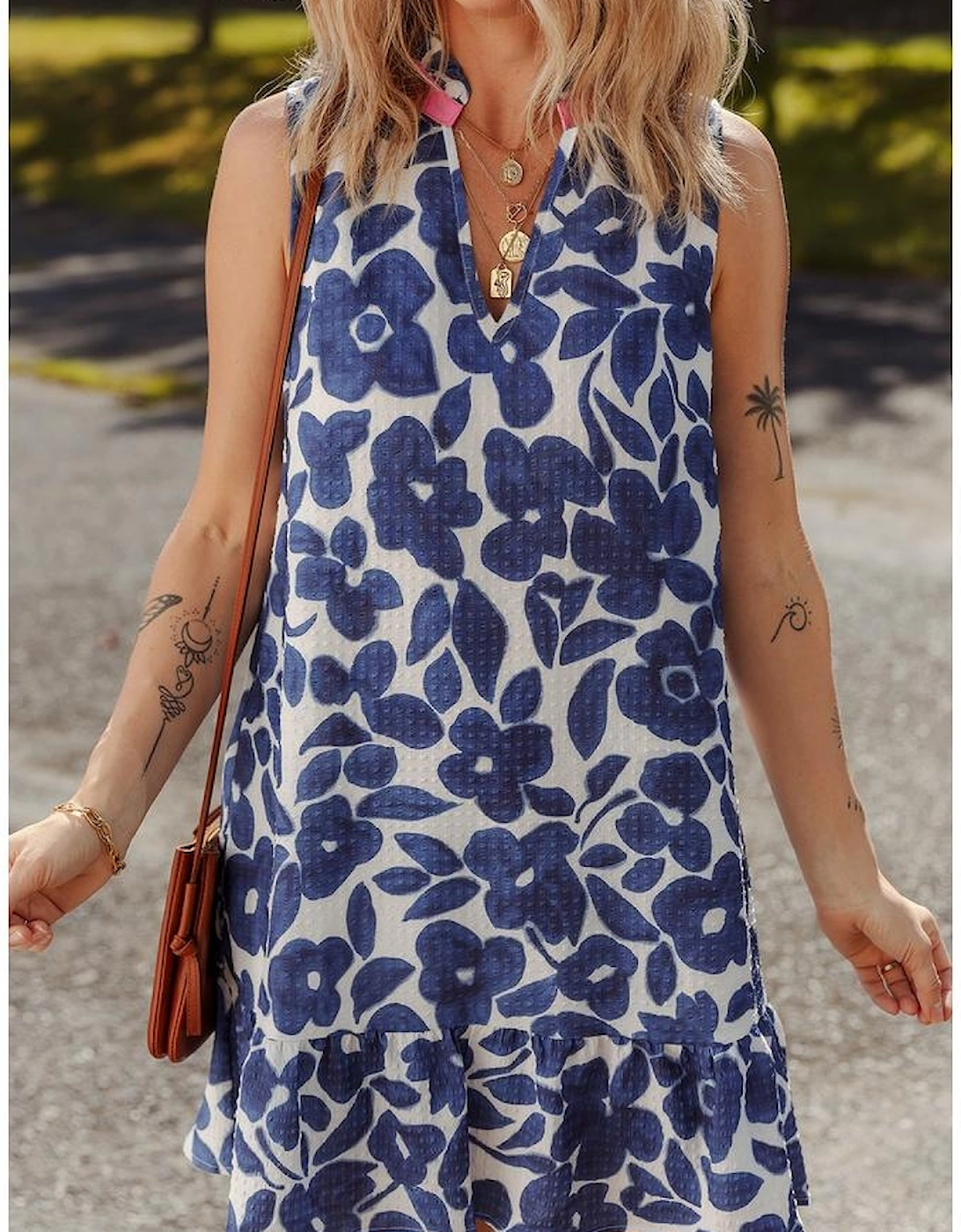 Blue Floral Sleeveless Colorblock Notched V Neck Mini Dress