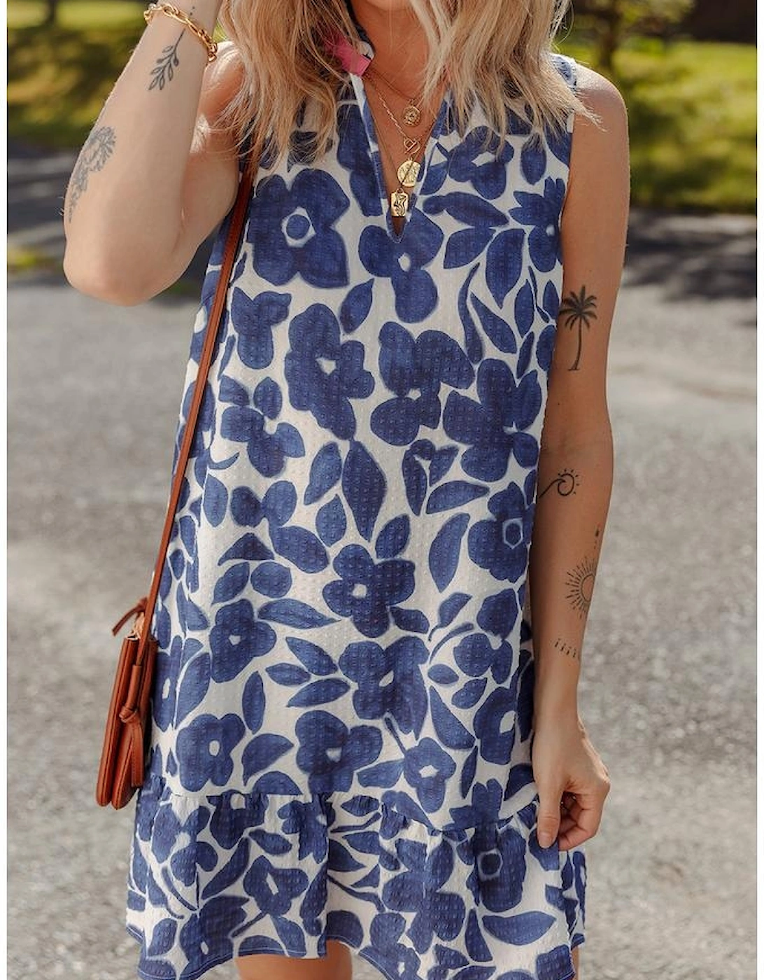Blue Floral Sleeveless Colorblock Notched V Neck Mini Dress