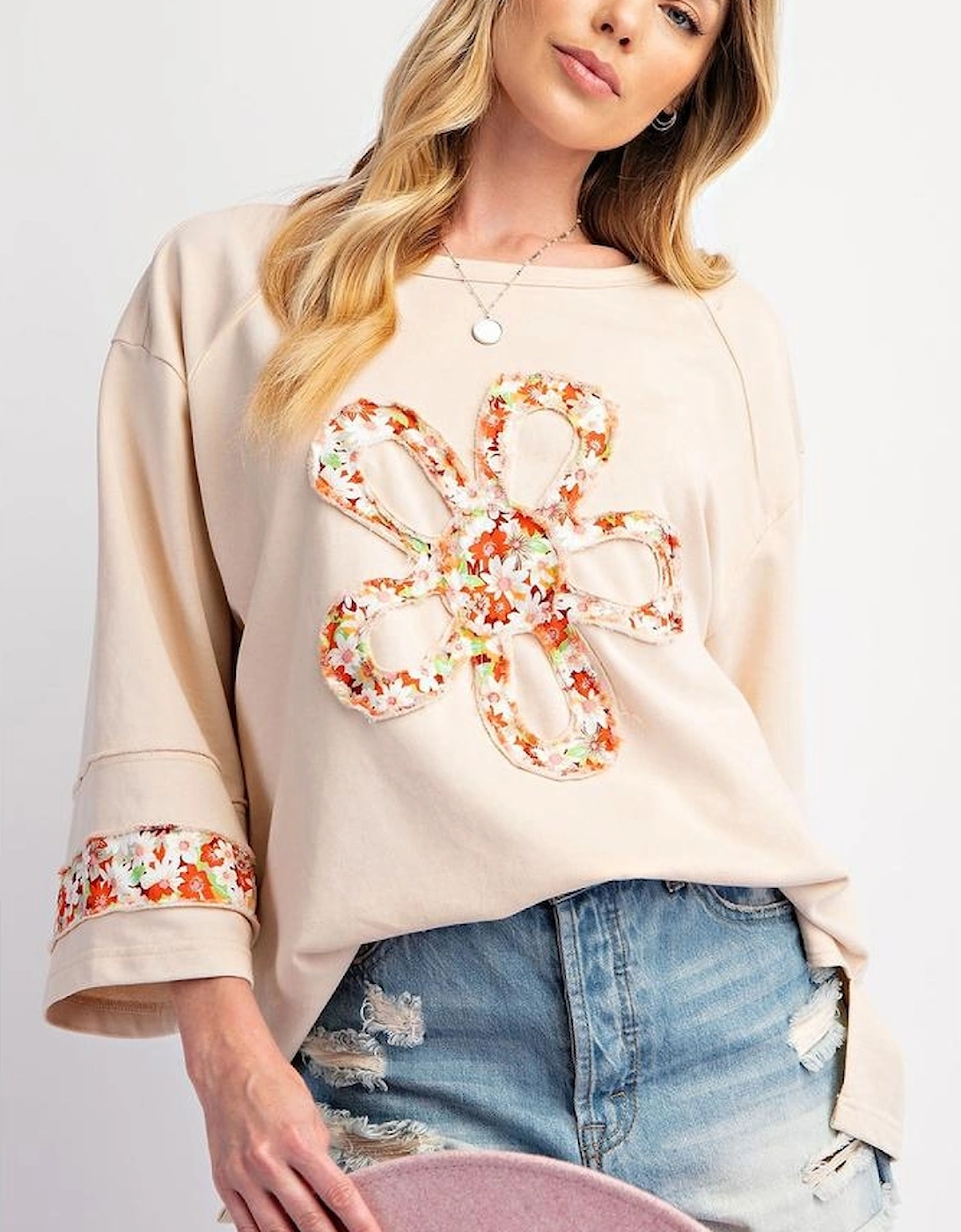 Beige Plus Size Flower Patched Side Slits Crewneck Top