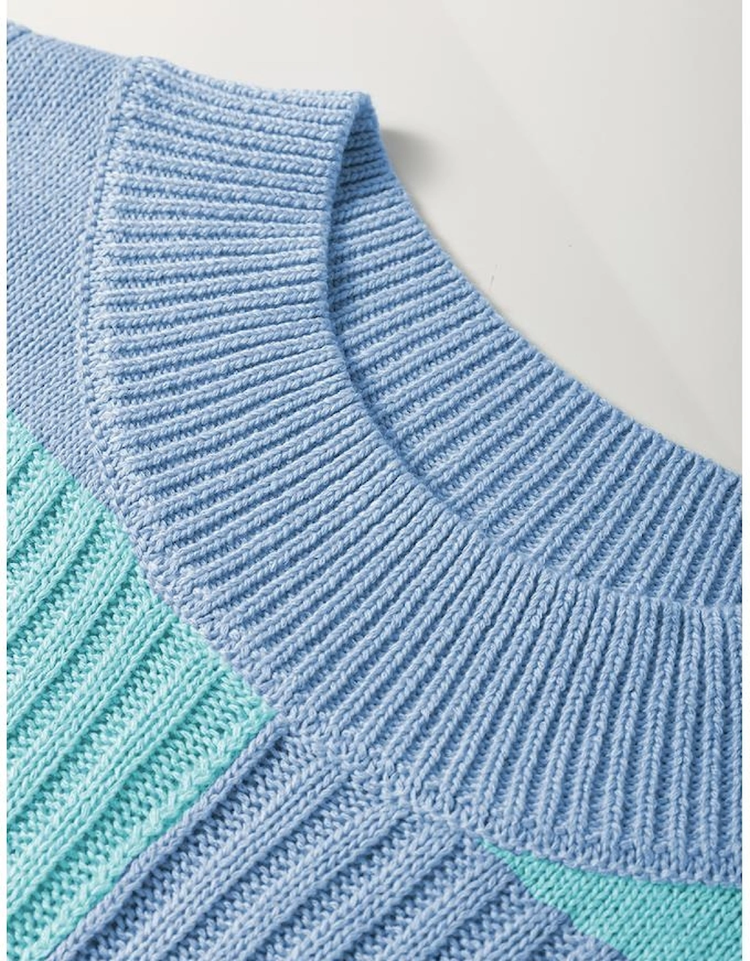 Light Blue Checkered Color Block Crew Neck Short Sleeve Sweater