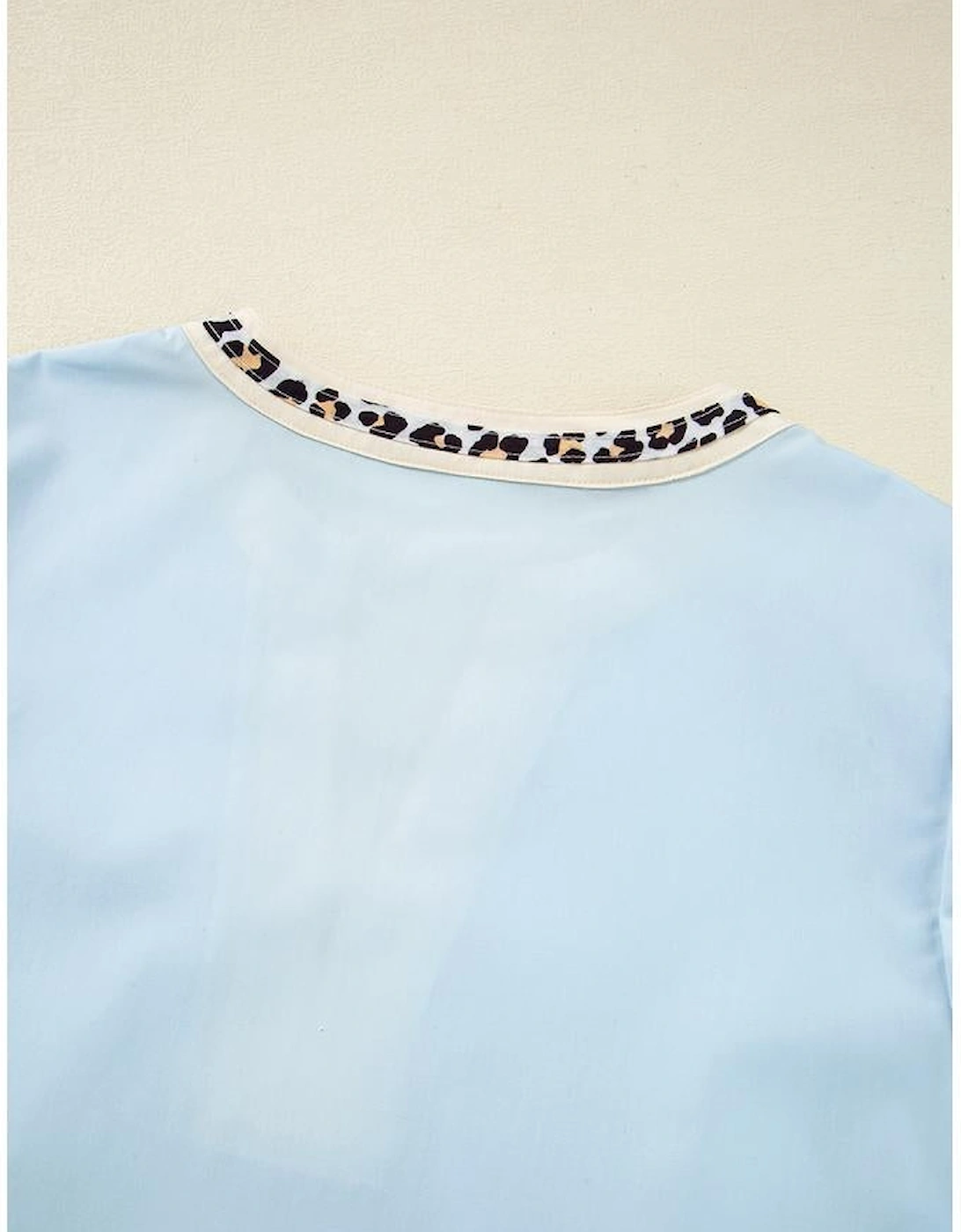 Beau Blue Contrast Leopard Trim Split Neck Puff Sleeve Blouse
