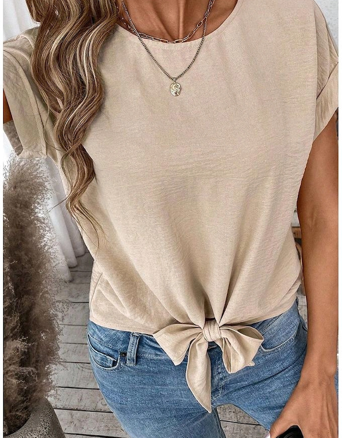 Parchment Solid Color Knotted Hem Short Sleeve Blouse