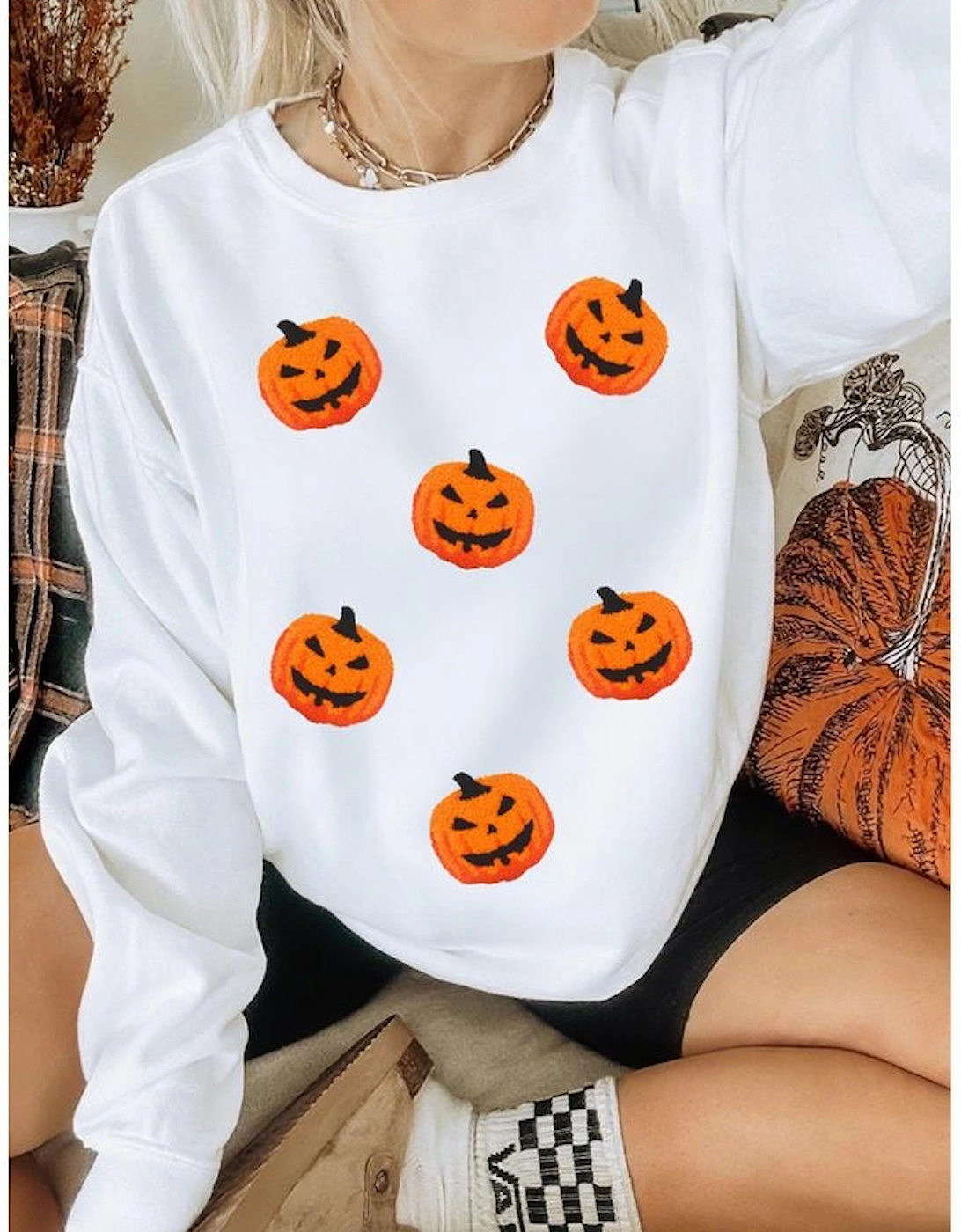 White Pumpkin Face Patched Pattern Halloween Crew Neck Sweatshirt