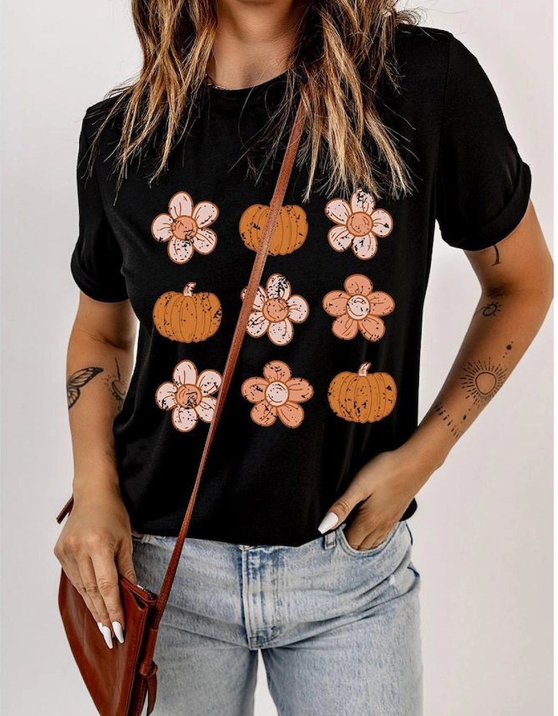 Black Pumpkin Flower Print Short Sleeve Graphic Top