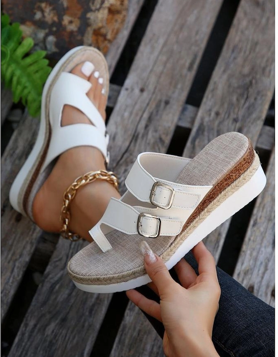 Azura Exchange White Buckled Straps Slip-on Wedge Slippers