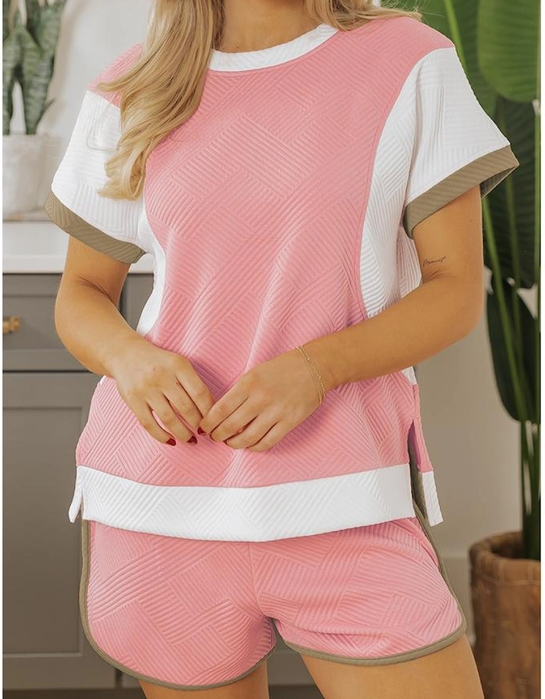 Pink Textured Colorblock Patchwork Tee Two Piece Shorts Set