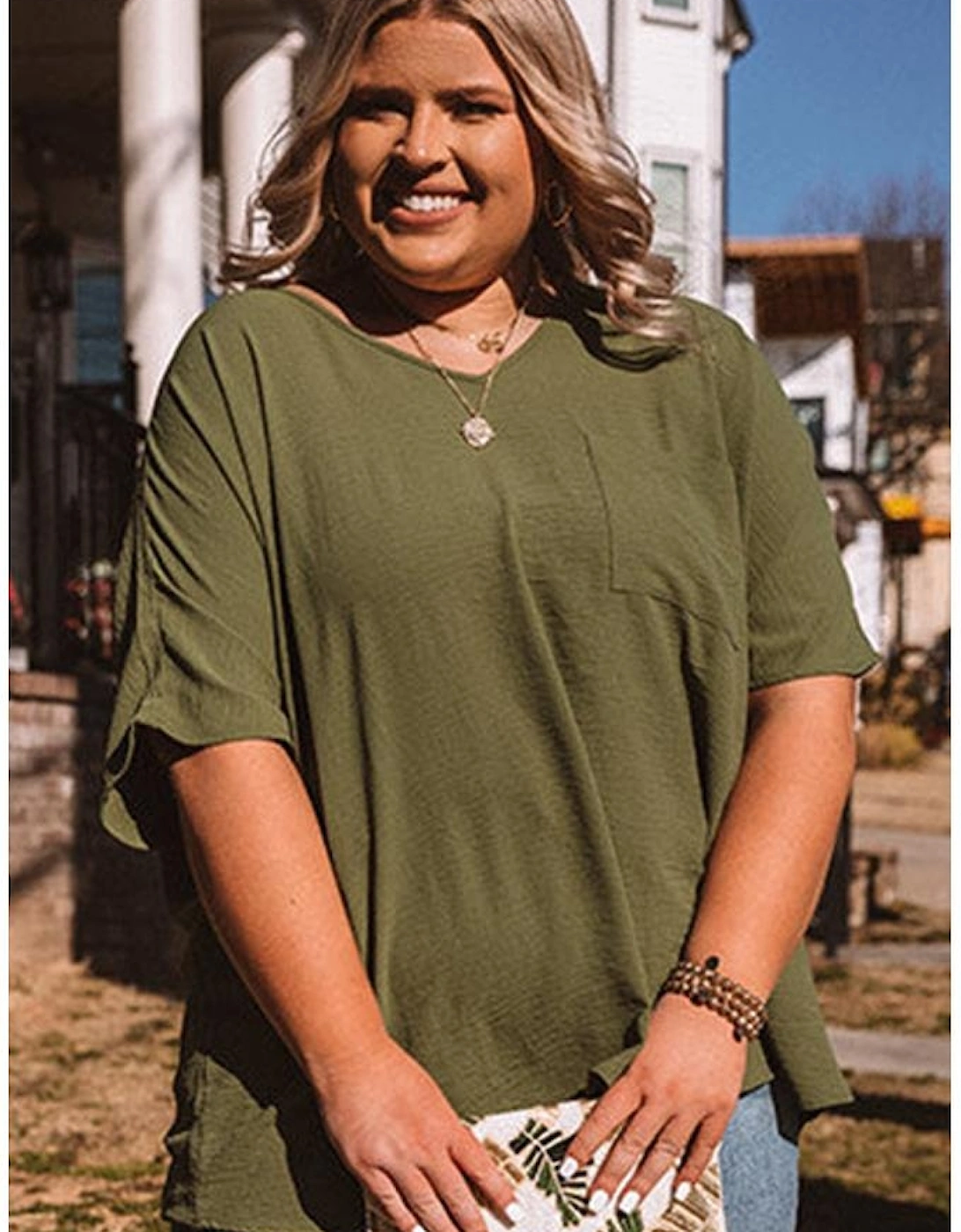 Four Leaf Clover Textured Half Sleeve V Neck Plus Size T Shirt with Chest Pocket