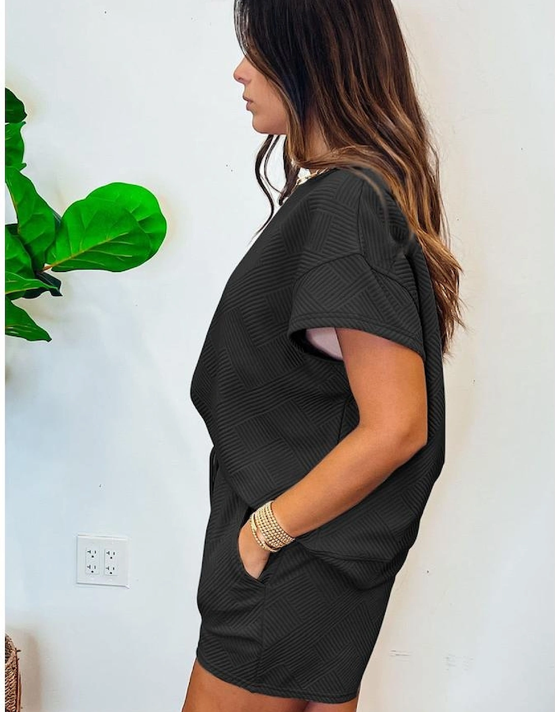 Black 2pcs Solid Textured Drawstring Shorts Set