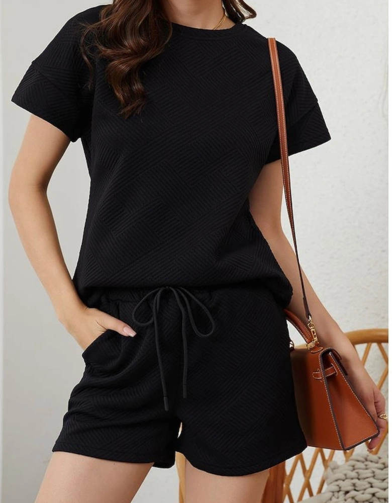 Black 2pcs Solid Textured Drawstring Shorts Set