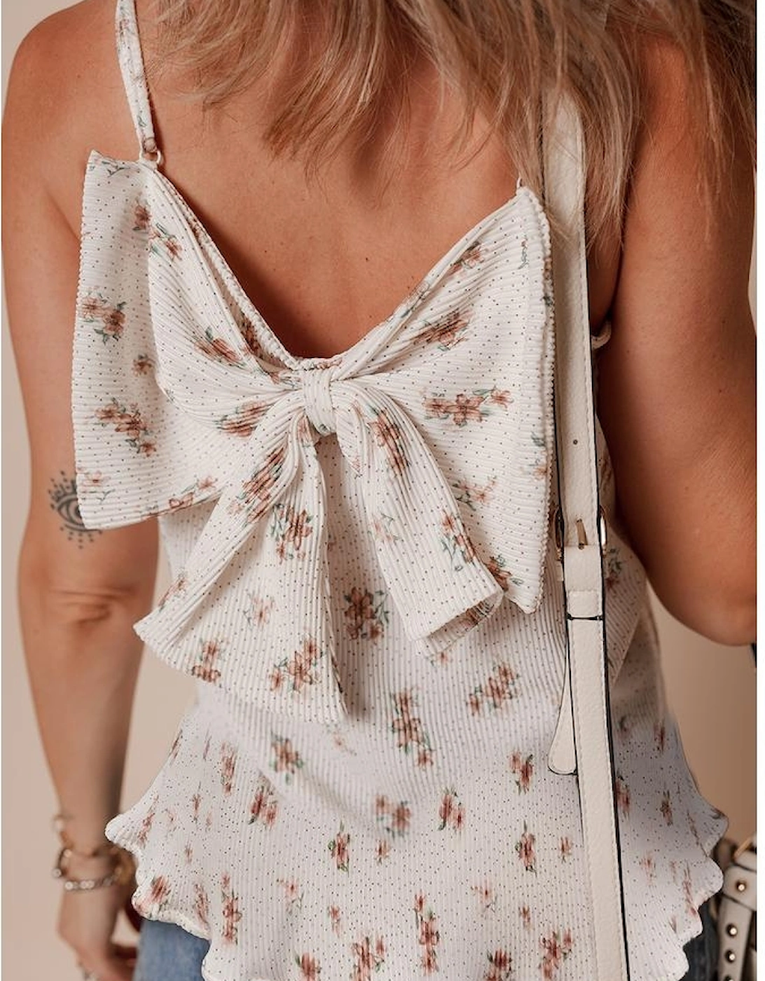 White Floral Pleated Big Bow Back Spaghetti Straps Tank Top