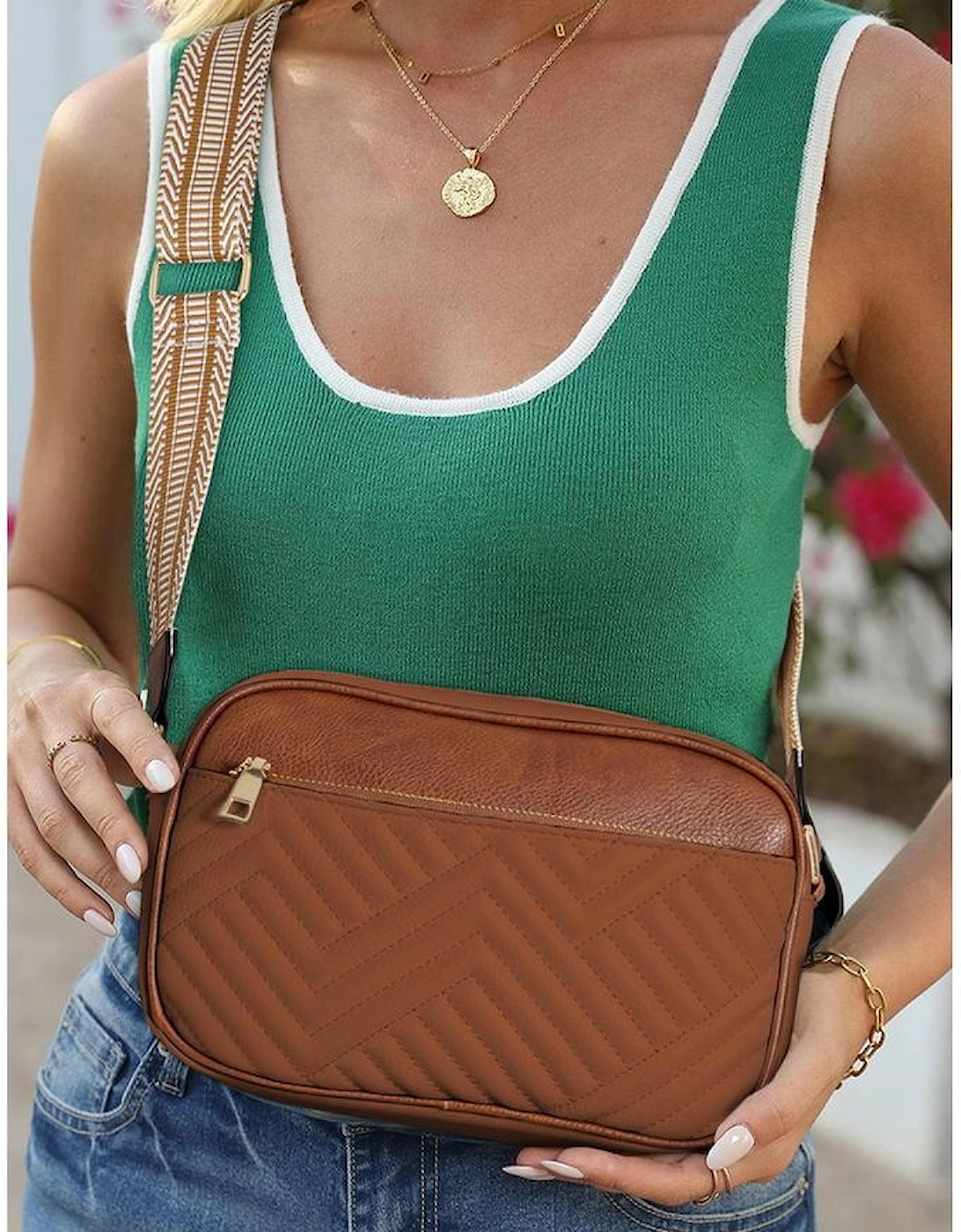 Chestnut Quilted Faux Leather Crossbody Bag 22*6*16cm