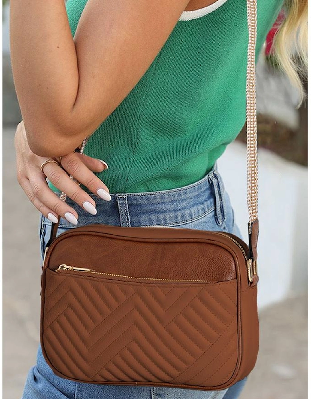 Chestnut Quilted Faux Leather Crossbody Bag 22*6*16cm