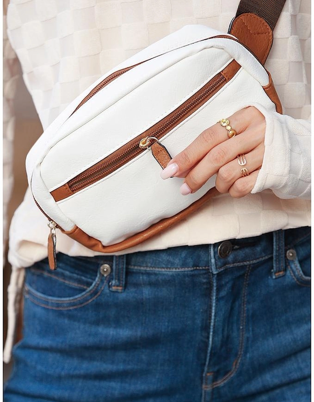 White Color Contrast Patched PU Leather Wide Strap Crossbody Bags