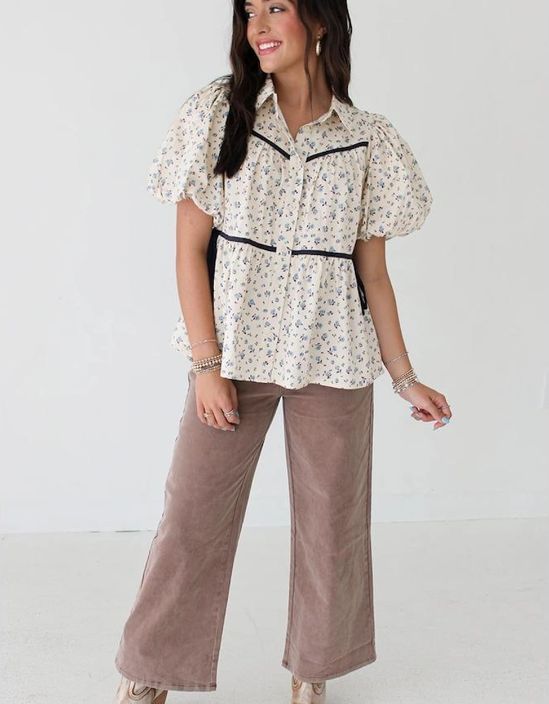 White Contrast Trim Floral Puff Short Sleeve Shirt