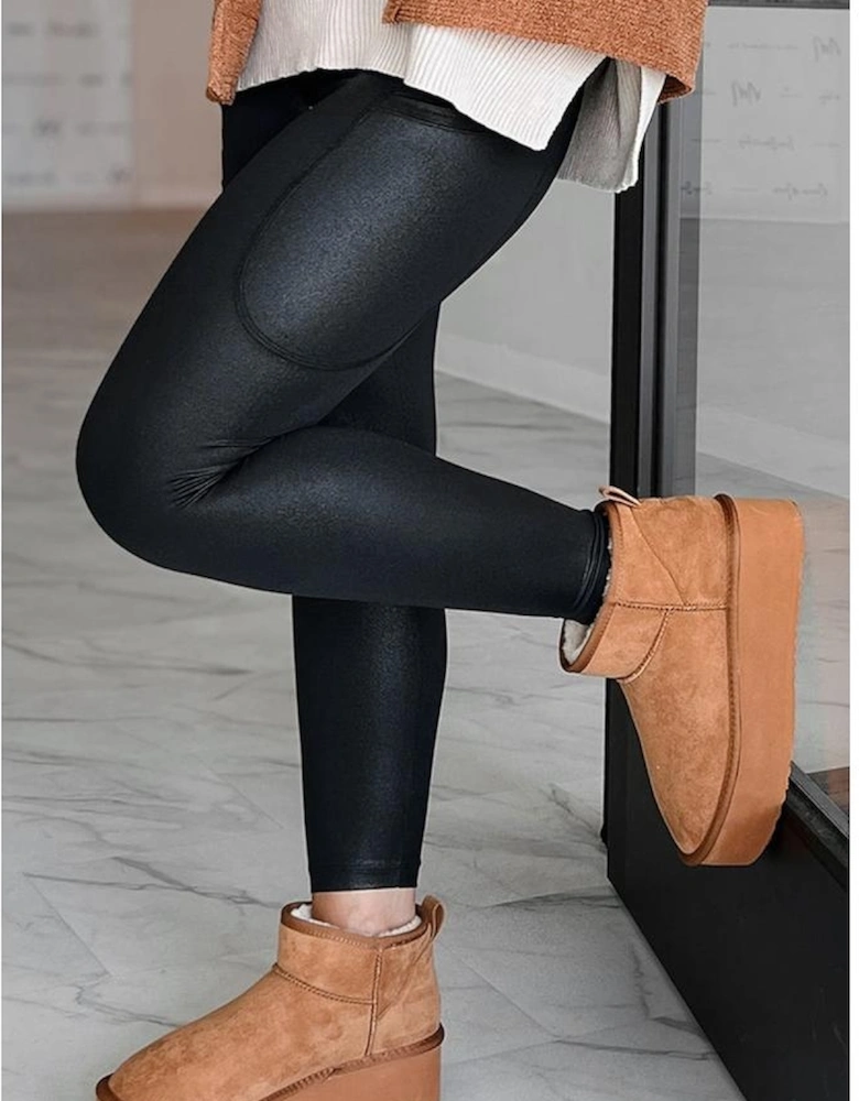 Black V Crossover High Waist Pocketed Leggings