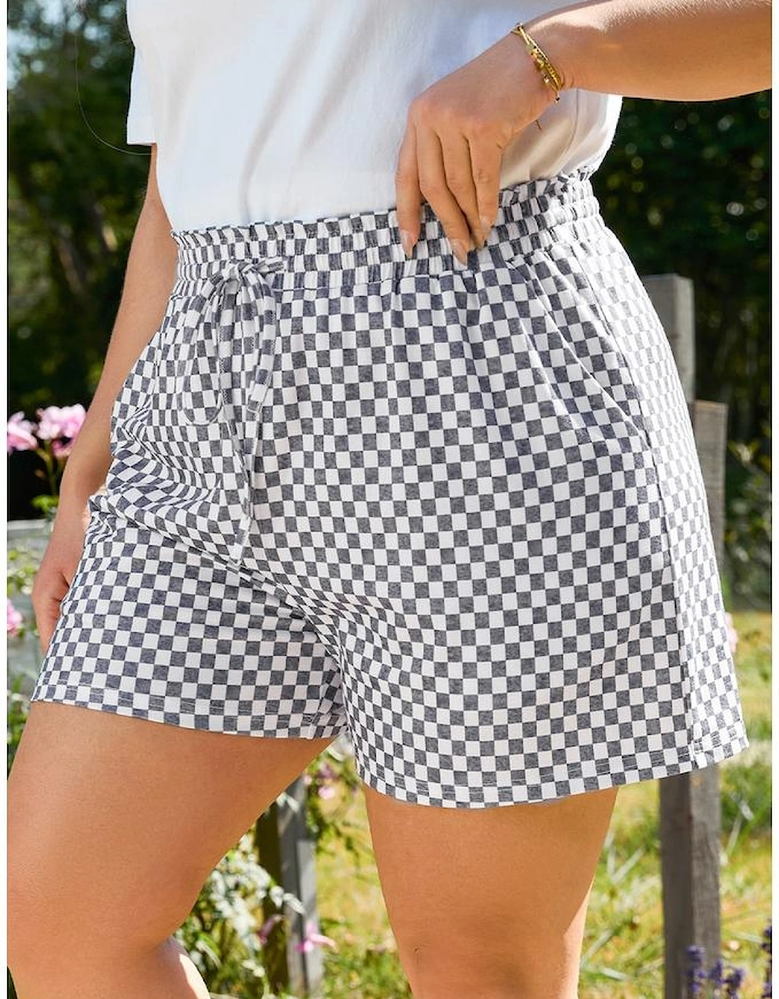 Gray Checkerboard Lace-Up High Waist Plus Size Casual Shorts