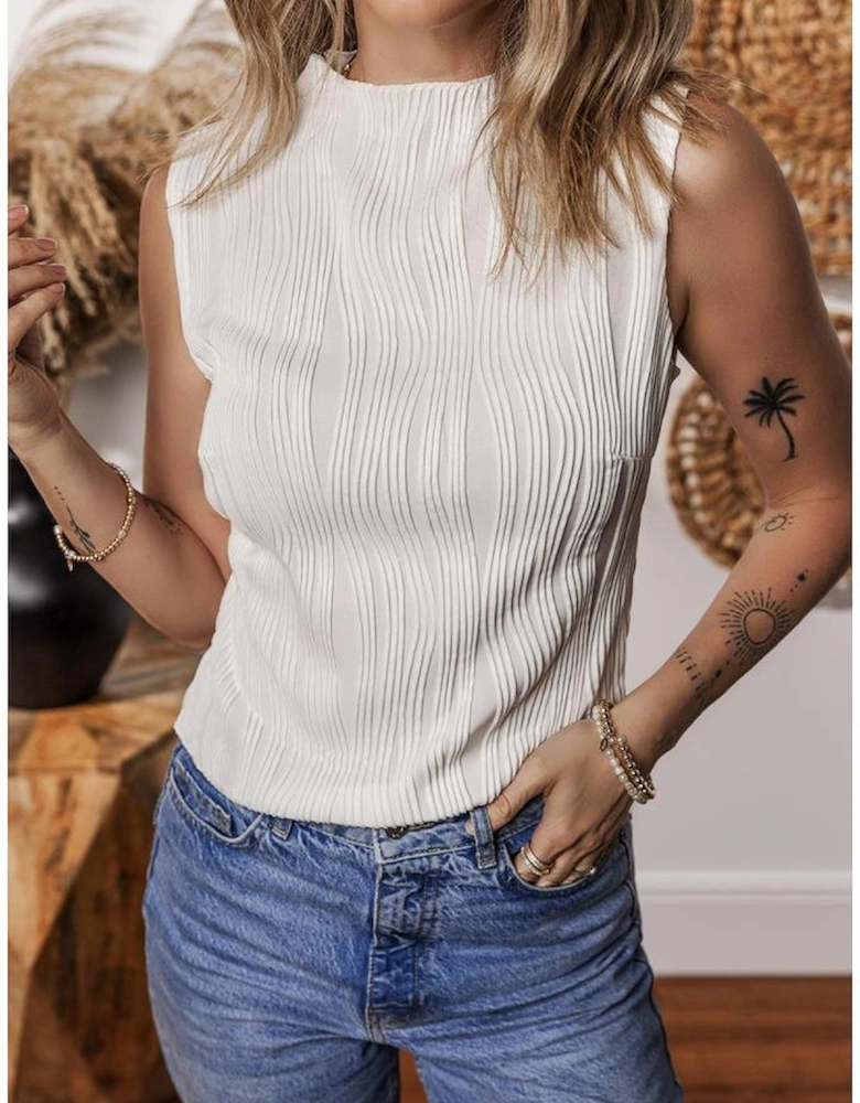 White Solid Color Wavy Textured Round Neck Tank Top