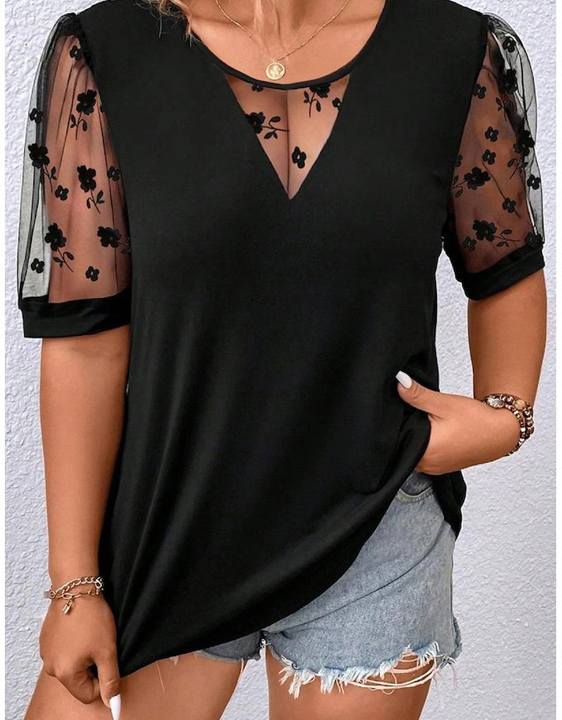 Black Floral Mesh Patchwork Loose V Neck Plus Size T Shirt