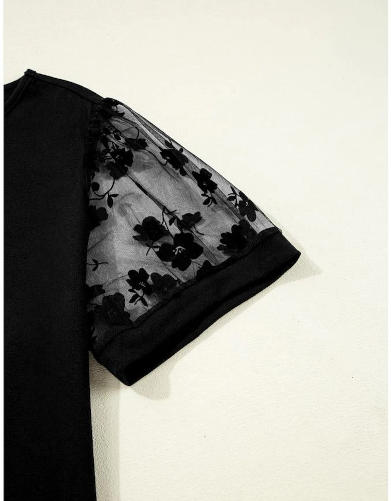 Black Floral Mesh Patchwork Loose V Neck Plus Size T Shirt