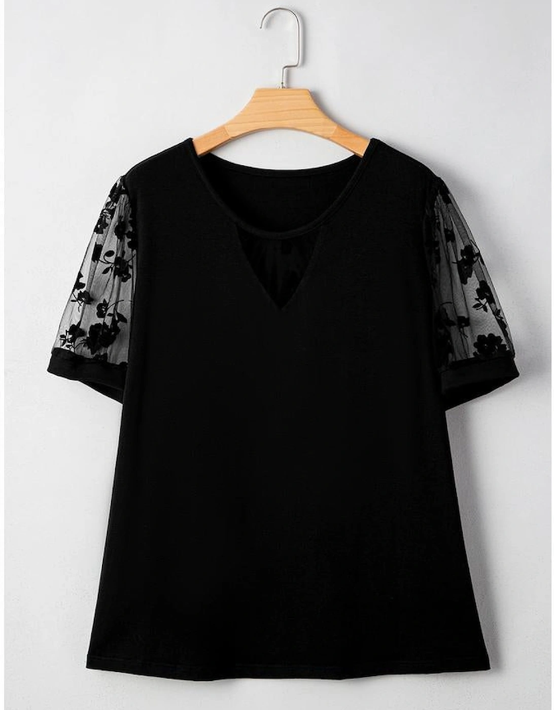 Black Floral Mesh Patchwork Loose V Neck Plus Size T Shirt