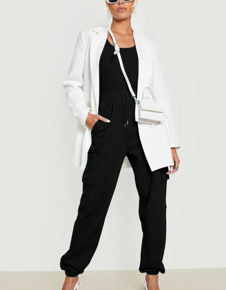 Black Waffle Texture Cargo Pocket Jogger Pants