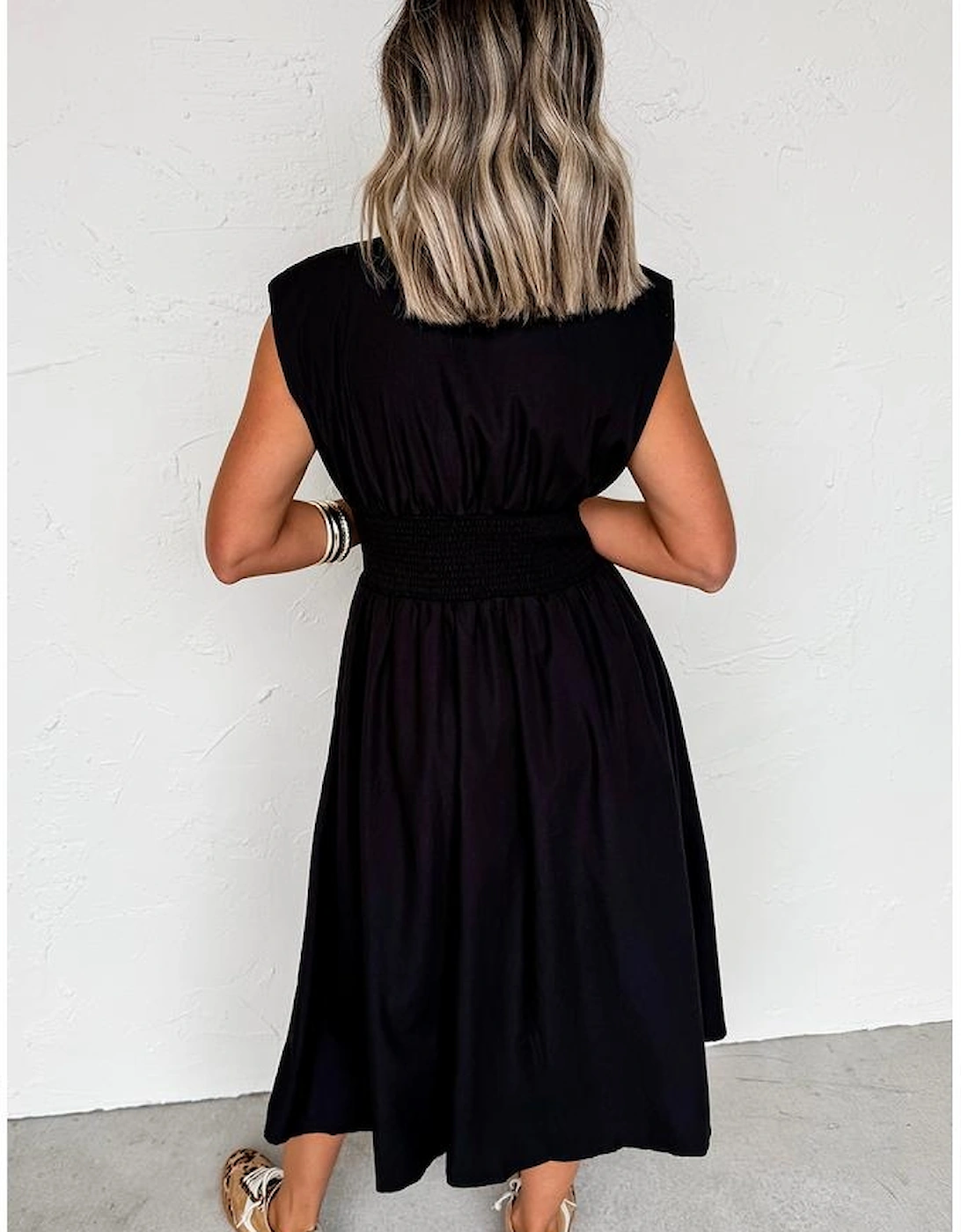 Black Sleeveless Zipped Front V Neck Shirred Waist Maxi Dress
