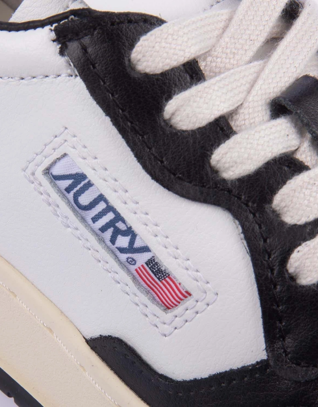 Medalist Leather Court Trainers