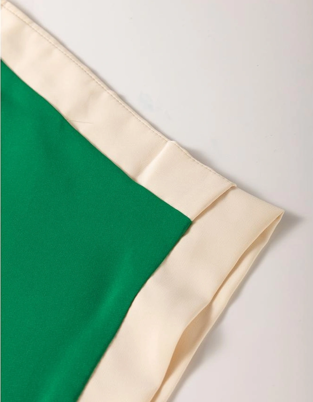 Green Oversized Color Block Boat Neck Tunic Blouse