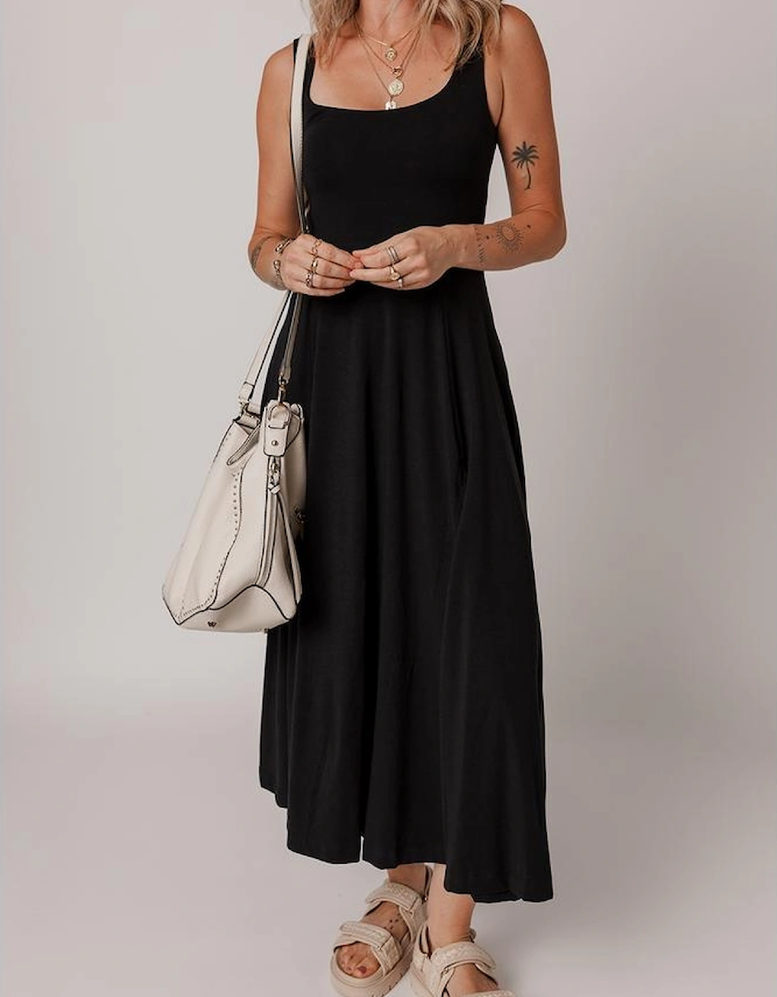 Black Sleeveless Scoop Neck Flared Split Midi Dress